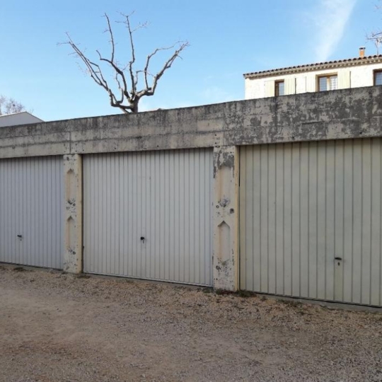 CHERCHE MIDI IMMOBILIER : Garage / Parking | UZES (30700) | 15.00m2 | 85 € 