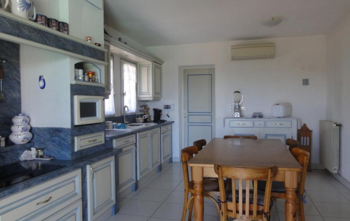 CHERCHE MIDI IMMOBILIER : House | UZES (30700) | 140 m2 | 275 000 € 