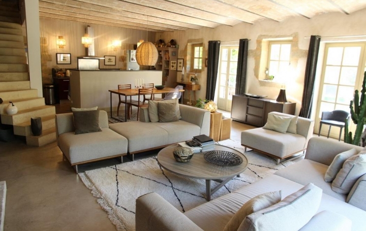 CHERCHE MIDI IMMOBILIER : Maison / Villa | UZES (30700) | 346 m2 | 880 000 € 